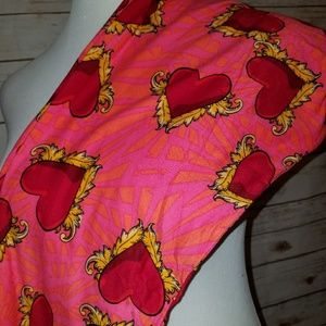 LulaRoe Valentine Tall and Curvy Leggings